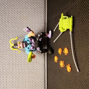 1990 Playmates Teenage Mutant Ninja Turtles Scumbug Figure w/accessories